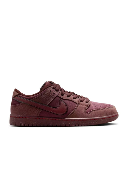 Nike SB Dunk Low ''Burgundy Crush''